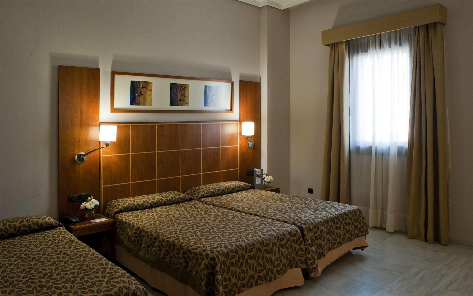 Exe Ciudad De Cordoba Otel Oda fotoğraf